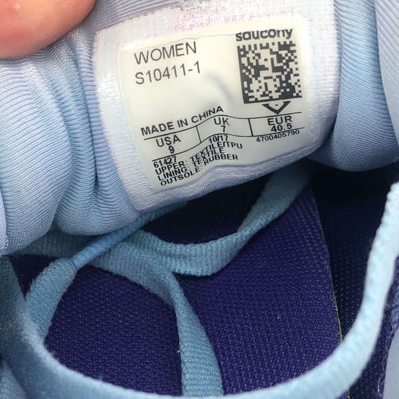 Women’s Saucony Hurricane Iso 4 Running Shoes - Picture 7 of 7